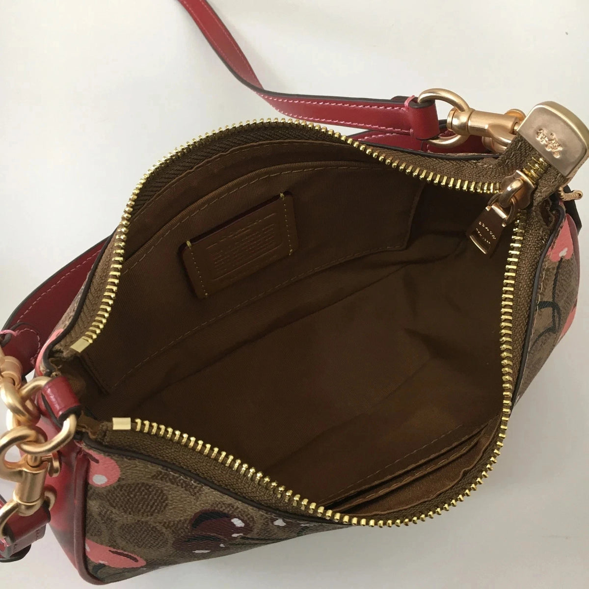NWT COACH CY694 Teri Shoulder Bag Signature Canvas Cherry Print Tan Brown Outlet